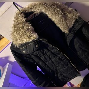 women’s black fur Aeropostale puffy ski jacket.